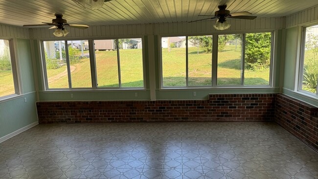 Photo - 220 Wilkins Ave