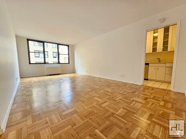 Building Photo - EAST 49 STREET Unit 7H Rental