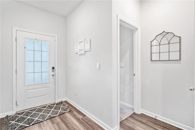 Photo - 368 Murray Way