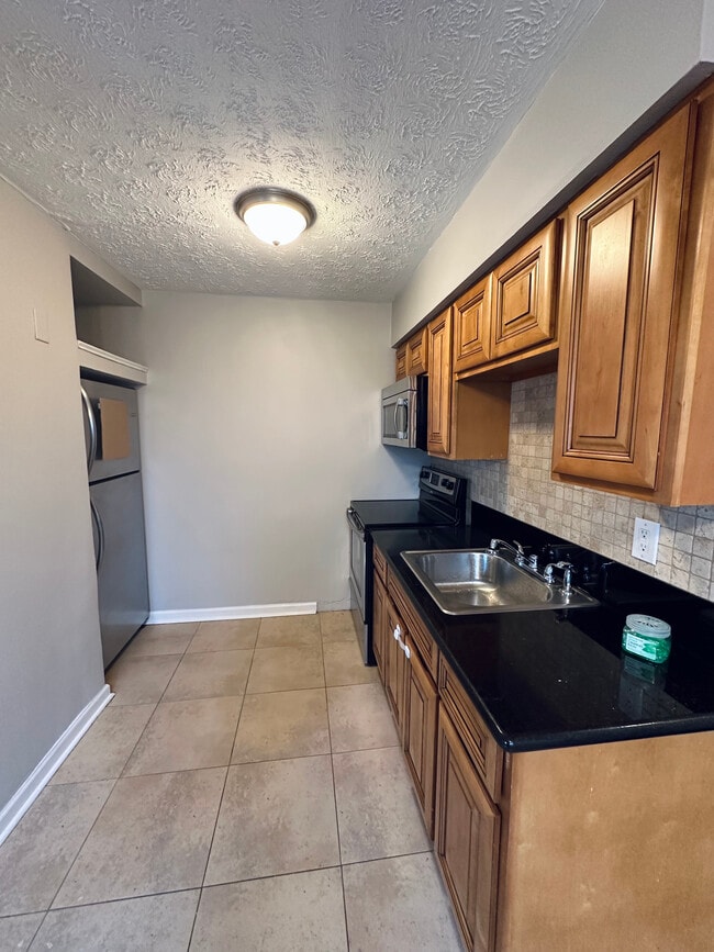 Photo - 320 Hanna Ave Unit A-1