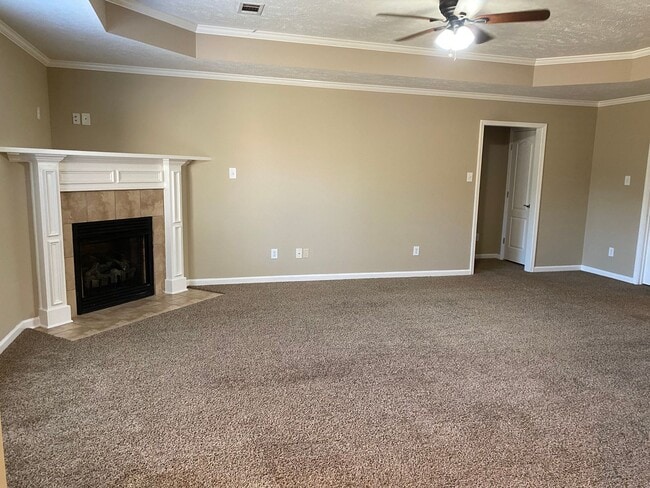 Photo - 2404 Lancashire Ln