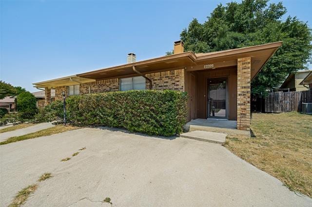 Building Photo - 8902 Marilyn Dr