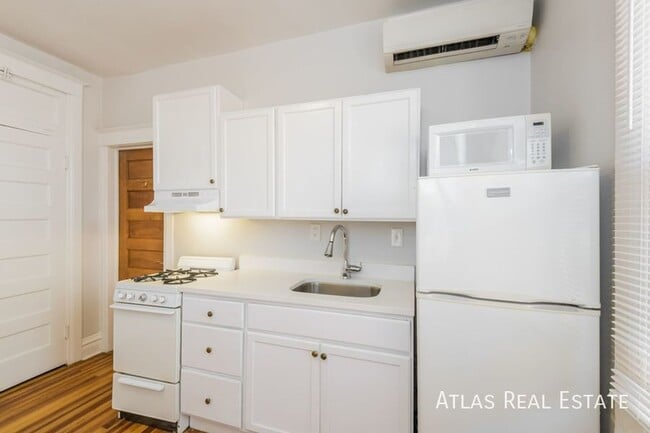 Photo - 1066 N Clarkson St Unit 05