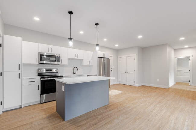 Building Photo - Apartment for Rent Unit 1