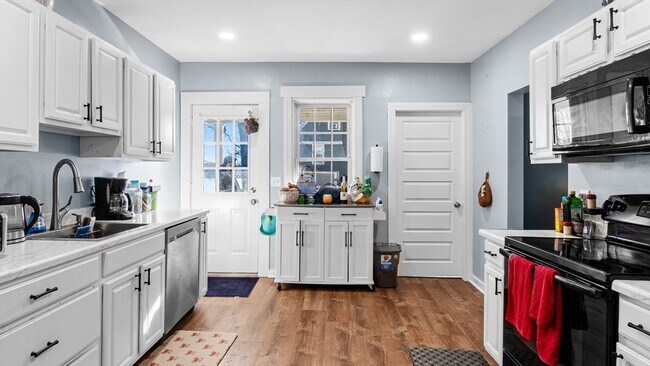 Photo - 6-8 Crescent St