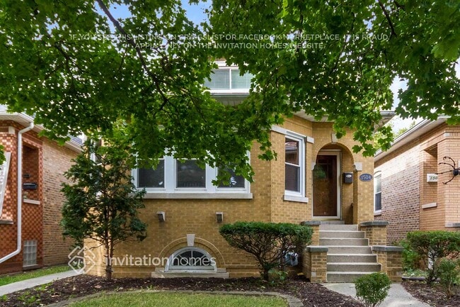 Photo - 1504 Clarence Ave House