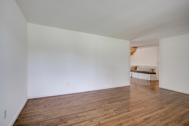 Photo - 2435 Forest Park Rd