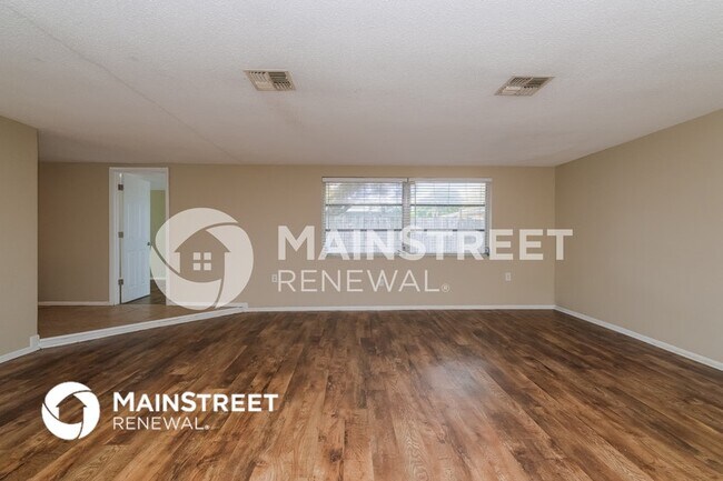 Photo - 9141 Suffolk Ln