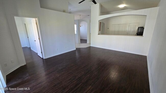 Photo - 3223 Monitor Ln