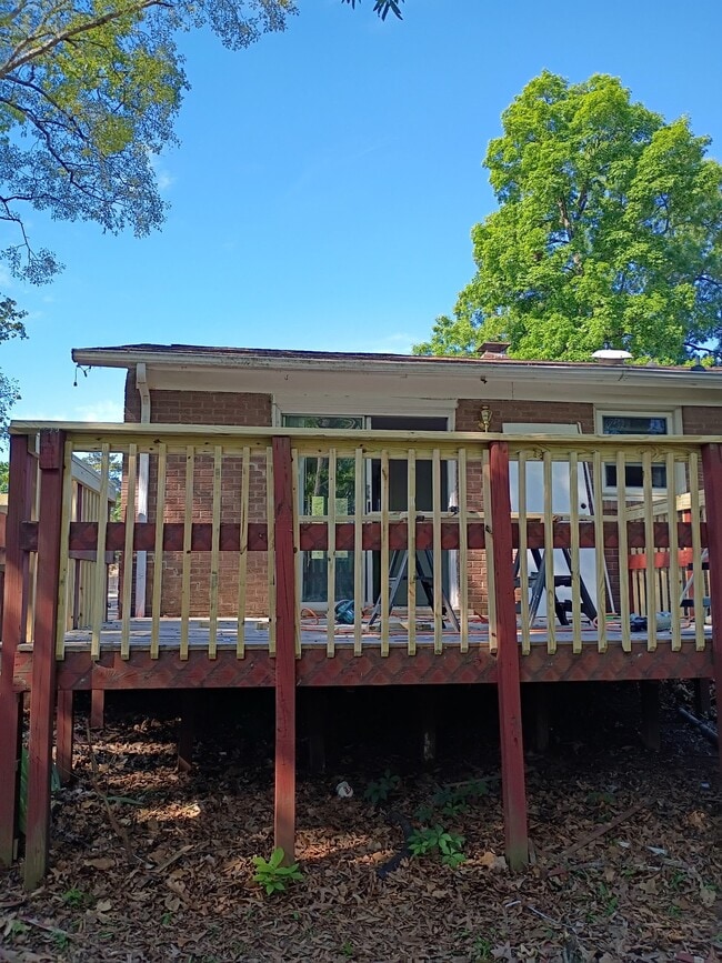 Photo - 1502 Woodhaven Rd