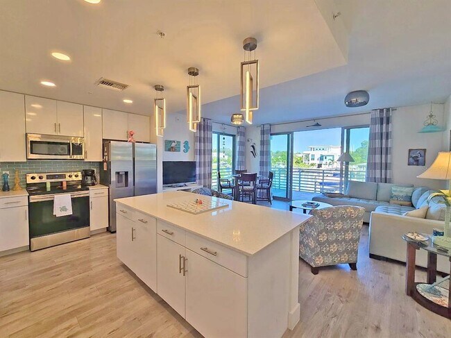 Photo - 1709 N Tamiami Trl Unit 201