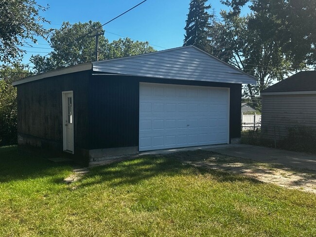 Photo - BEAUTIFUL 3 BEDROOM HOME