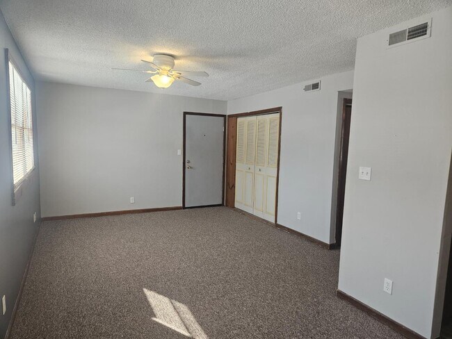 Photo - 714 N Campbell St