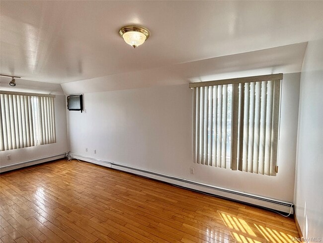 Photo - 177-45 Meadow Rd