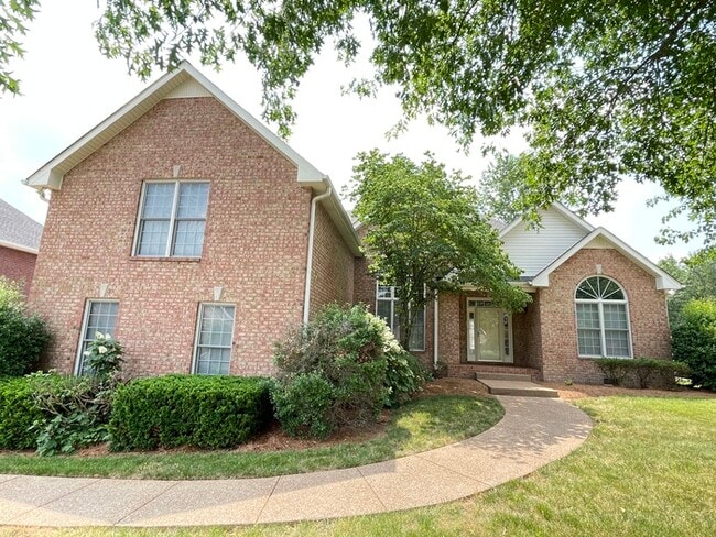 Wynbrooke home with large backyard, 2 car ... - Wynbrooke home with large backyard, 2 car ...