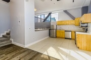 1BR, 1BA - 710SF
