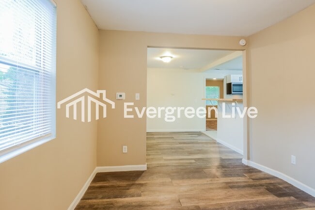 Photo - 114 S Sheridan Ave