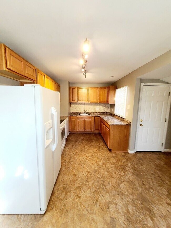 Photo - 100 Pine Grove Ave