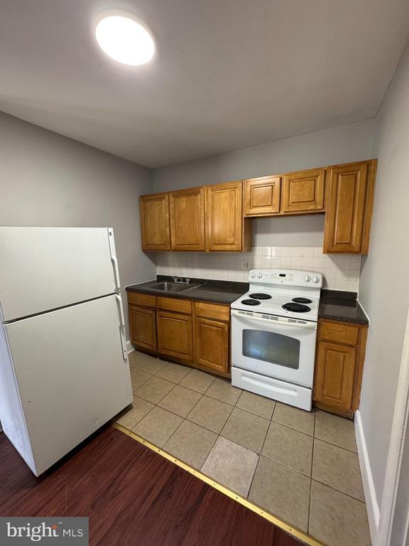 Photo - 125 W Logan St Casa