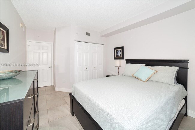 Photo - 17100 N Bay Rd Unit 1802