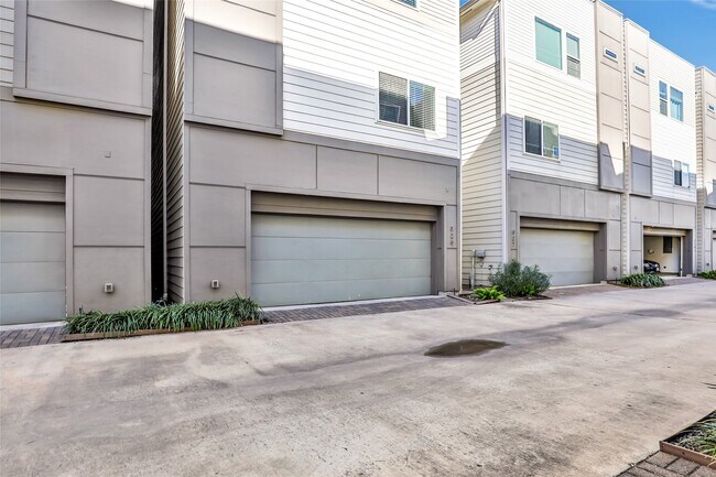 Photo - 325 Eado Park Cir