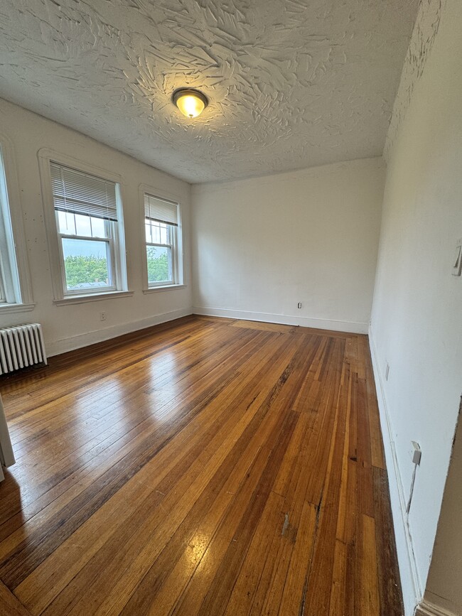 Building Photo - 3 Ellsworth Ave Unit 41