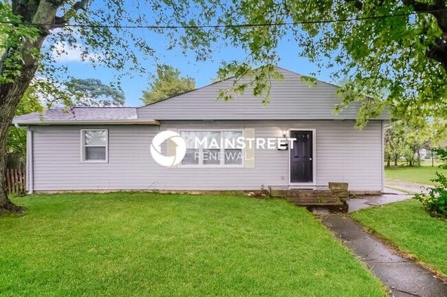 Building Photo - 3 Bedroom Pet-Friendly Home in MARTINSVILLE, IN with Main Street Renewal