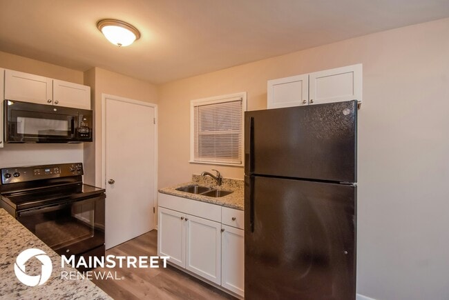 Photo - 5234 E 20th St