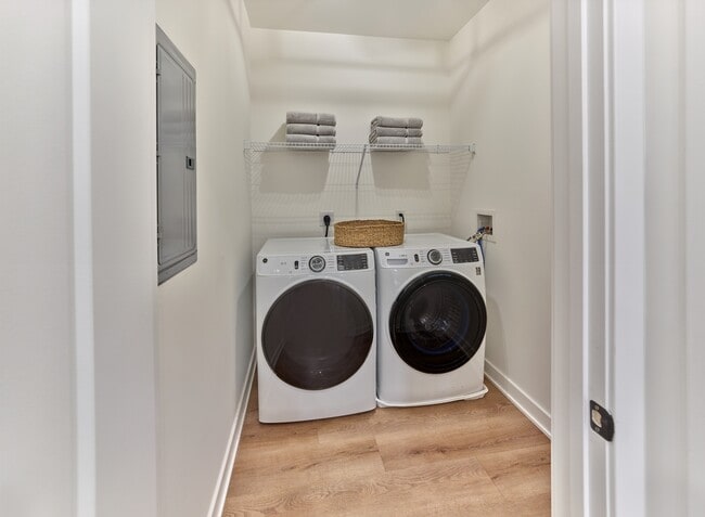 2 bdrm laundry room