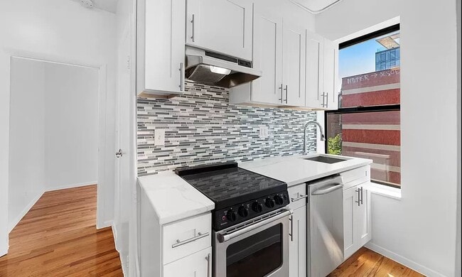 Photo - 122 Norfolk St Unidad 17