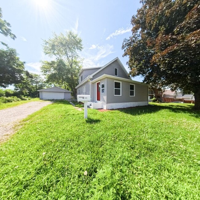 3-Bed 2 Bathroom House - 3-Bed 2 Bathroom House