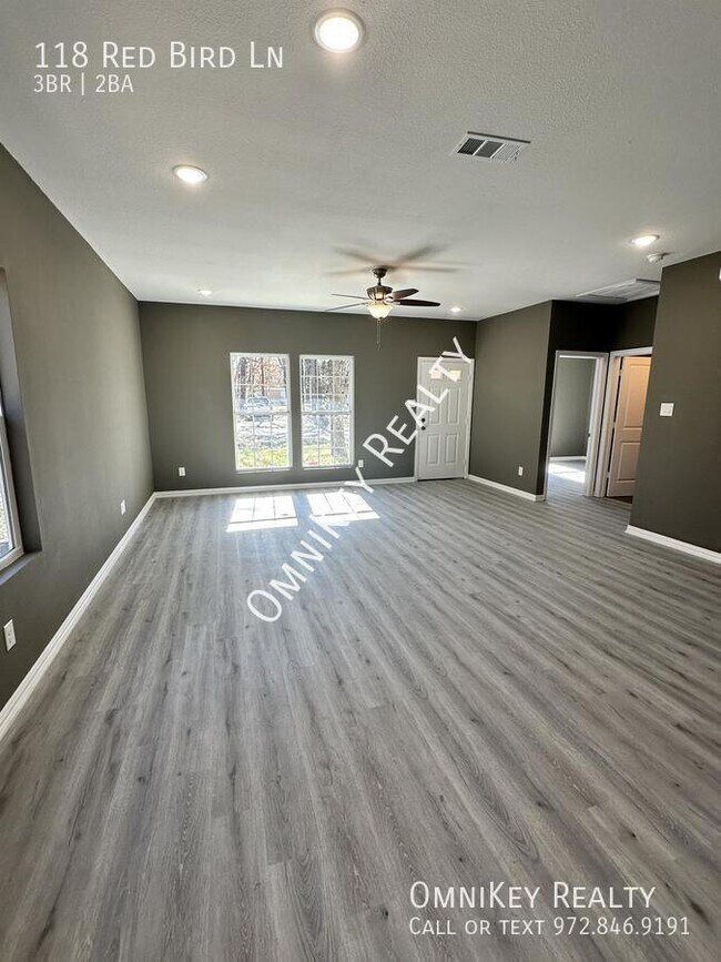 Photo - 118 Red Bird Ln