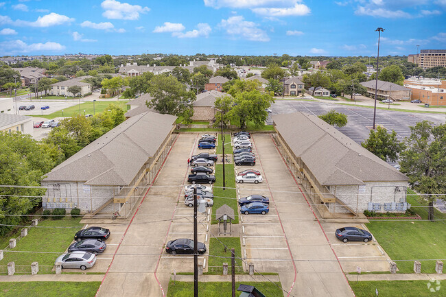 Building Photo - The Dominion Apartments