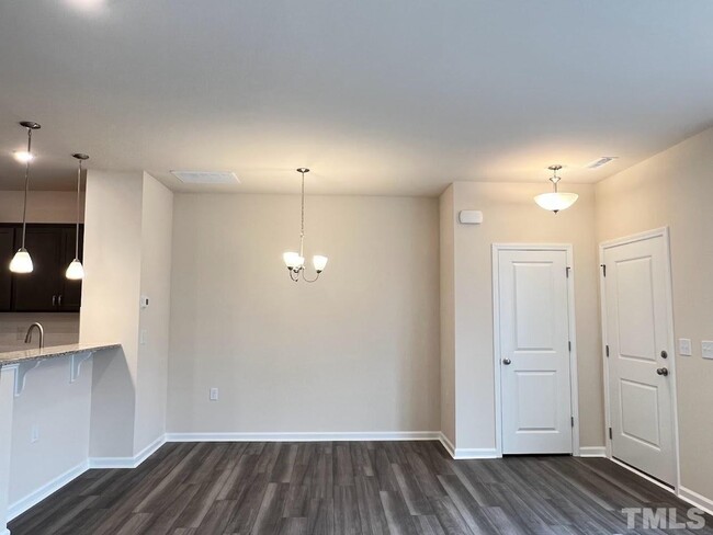 Photo - 3 Bedroom 2.5 Double Garage Townhome for Rent