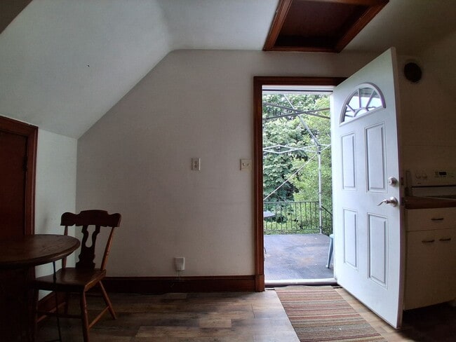 Photo - 172 E Green St