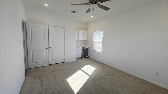 Photo - 106 Arbordale St