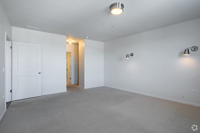 2BR, 2BA - 1,323SF