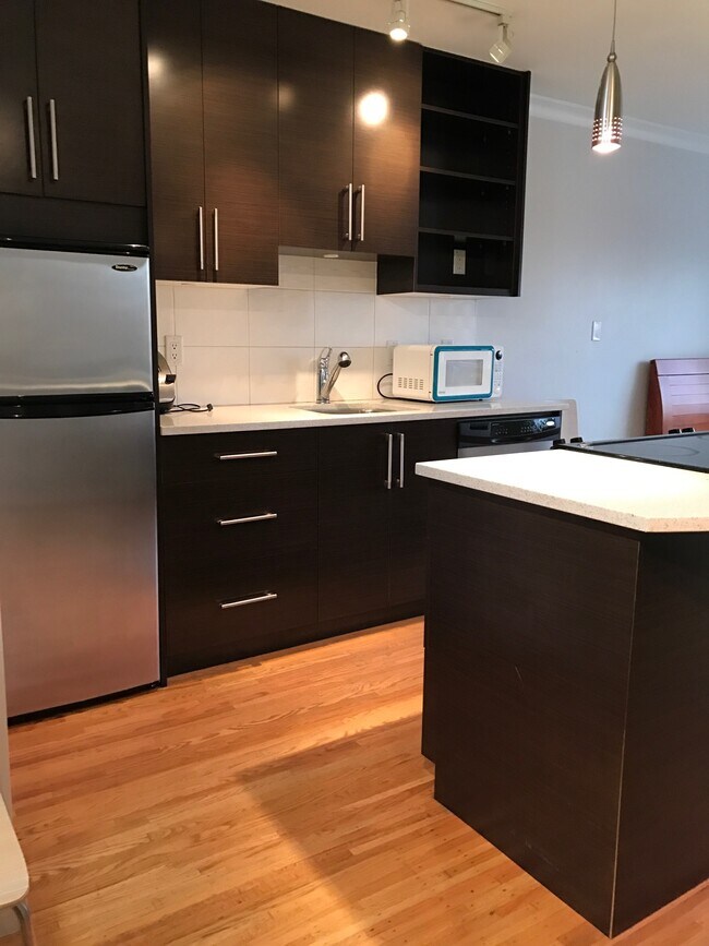 Photo - 1540 Haro St Unit 212