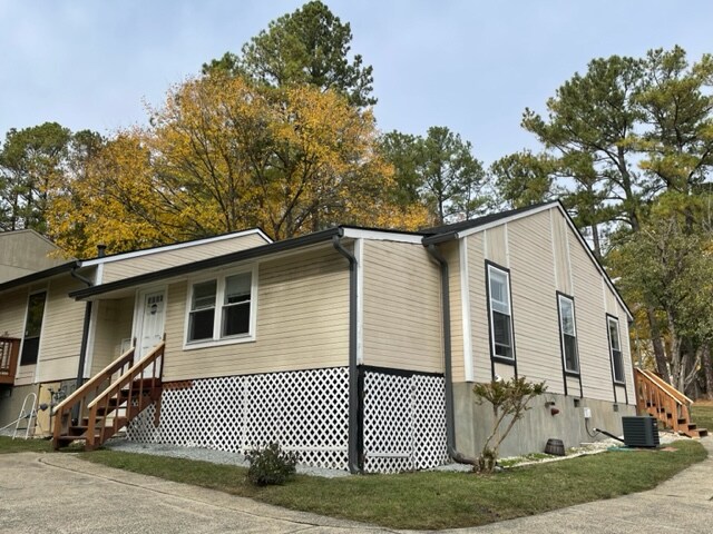 Photo - 2001 Peppertree St