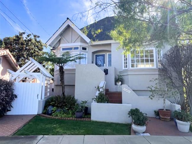 Building Photo - Unfurnished - Custom Built Home | Short-Term Lease