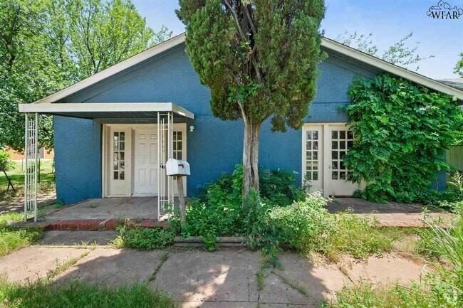 Building Photo - 2809 Kessler Ave Rental