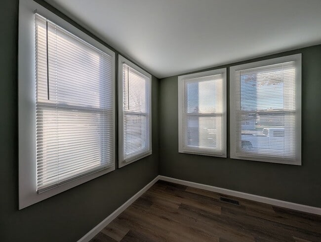 Photo - Newly Renovated 4 bedroom house