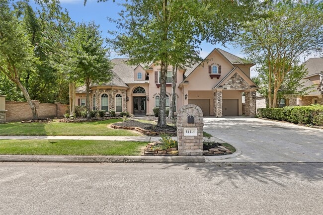 Building Photo - 14115 Norhill Pointe Dr