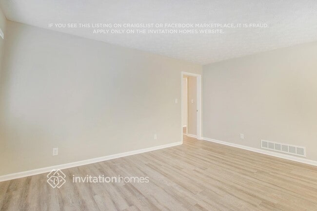 Photo - 637 Carlouetta Rd