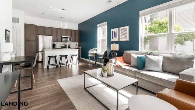 Building Photo - 1905 Promenade Way