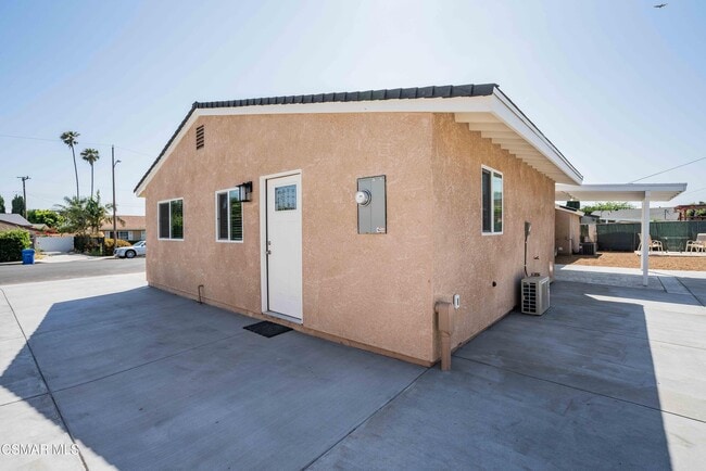 Photo - 1227 Alexander St Casa
