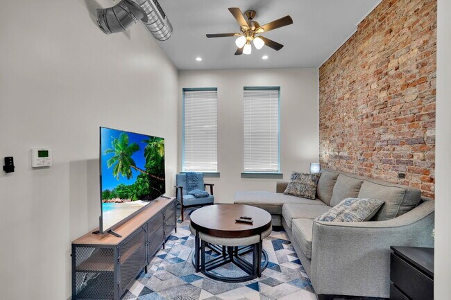 Photo - Furnished 2-Bedroom, 2-Bath Apartment near the Medical Campus Unit 1C