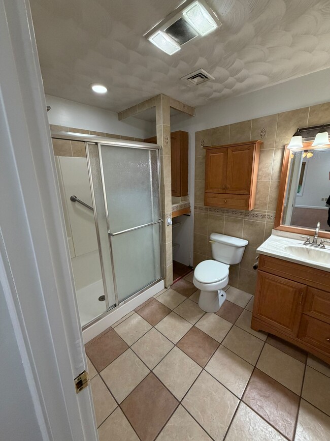 Photo - 132 W Selden St Unit 132 Selden