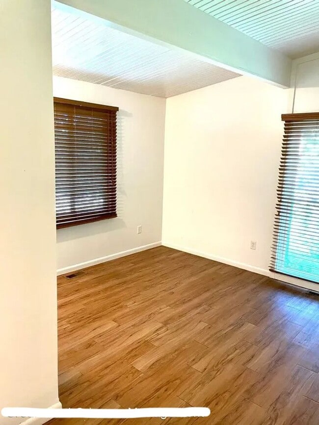 Photo - 5258 N State Rd 37 Business