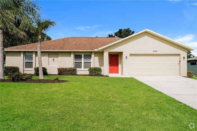 Building Photo - 820 SW 11th Ct Rental